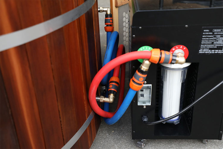 Red Cedar Cold Plunge Tub with 304 SS Liner