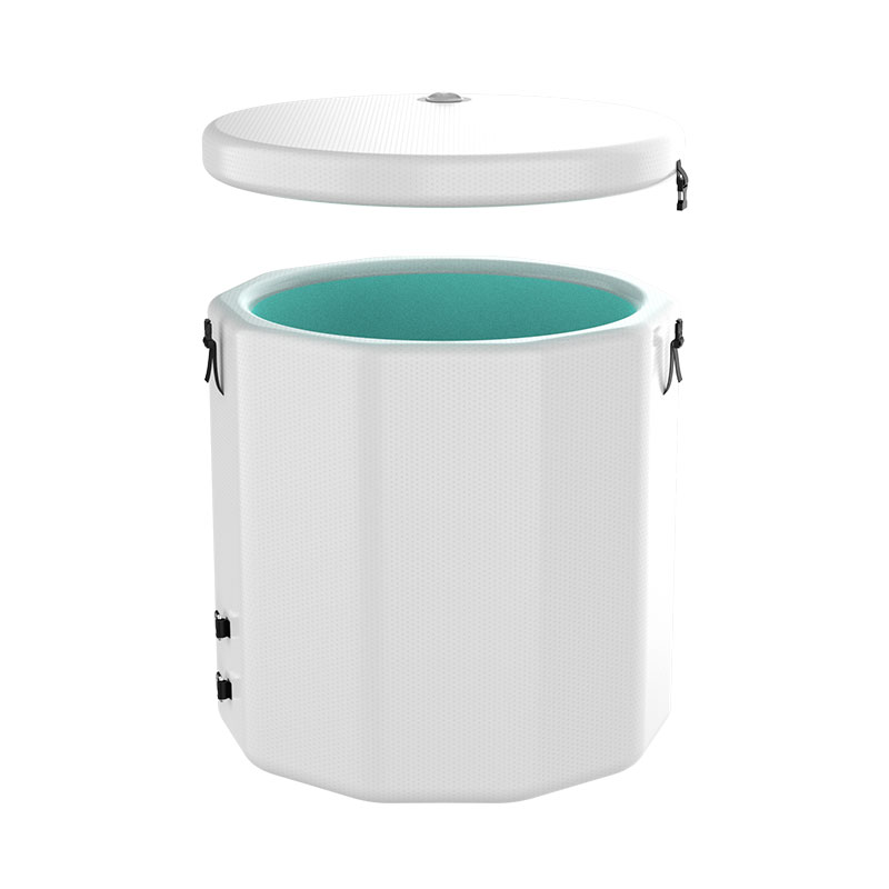 Napihljiva kad na ledu za obnovitev hladne kopeli